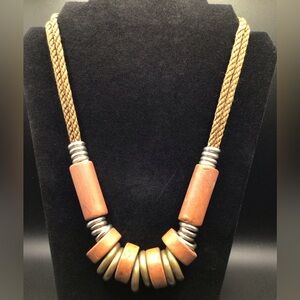 🚨 Vintage Statement Necklace